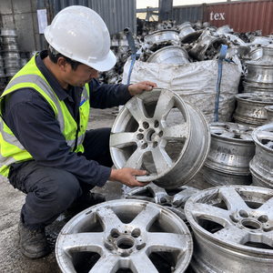 Fournisseur fiable de pièces automobiles proposant des jantes en alliage d'aluminium pour les commandes d'importation en gros, utilisant une finition avancée et une qualité testée. - Product Image 2