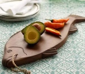 Nouvelle arrivée Planche à découper en bois durable fabriquée avec du bois de qualité supérieure pour une utilisation durable et un accessoire de cuisine élégant - Product Image 6