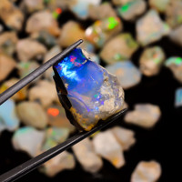 Opal Ethiopia 100% Alami Berkualitas Tinggi Batu Permata Lepas Mentah Dipoles untuk Pembuatan Perhiasan Warna Unik Berubah Optik Potongan Oktagon