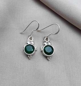 Boucles d'oreilles clous en onyx vert, argent sterling 925 plaqué or, certifiées IGI, bijoux faits main style bohème pour femme, cadeau d'anniversaire ou de fête - Product Image 6
