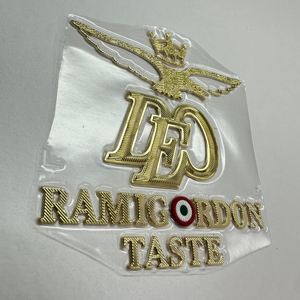 2023 Hit article haute qualité personnalisé TPU transfert de chaleur Logo étiquette pour Jersey or argent 3D étiquette pour vêtement T-Shirt vêtements - Product Image 1