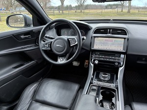 OFERTA IMPERDIBLE 2018 JA-GU-AR X-E TRANSMISIÓN AUTOMÁTICA V6 CILINDROS ASIENTOS DE CUERO - Product Image 3