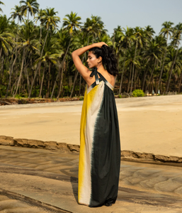 Robe de vacances longue asymétrique sans manches, longueur cheville, imprimé tie & dye - Product Image 4