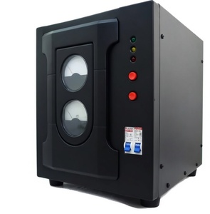 Regulador y Convertidor de Voltaje Automático Trifásico de 5kW – Transformador de Precisión de 220V para Aumento/Reducción de Voltaje - Product Image 1