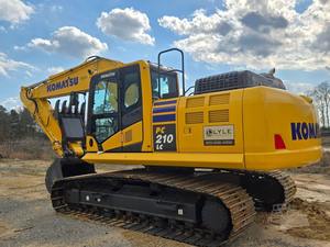 Excavadora CAT de Calidad Premium, Equipo de Construcción con Motor, 4000 kg, Uso Pesado, Entrega Rápida Disponible - Product Image 3