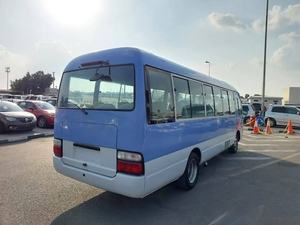 Autobús Coaster 2004, Volante a la Izquierda, 4 Cilindros, Diésel, Transmisión Automática, Asientos de Cuero Oscuros, Envío Gratis - Product Image 6