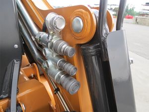 Casing 2023 Buyb TV620B <span class=keywords><strong>Skid</strong></span> <span class=keywords><strong>Steer</strong></span> - Product Image 5