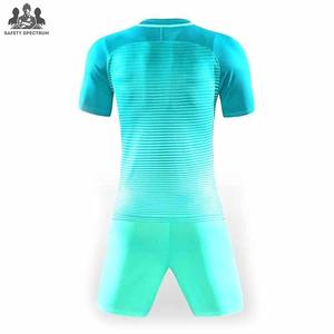 Equipación de Fútbol al por Mayor |   Uniforme de Fútbol Profesional |   Camiseta Transpirable de Manga Corta |   Rendimiento Ligero |   Proveedor al por Mayor - Product Image 2