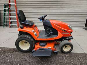 เครื่องตัดหญ้าขับเคลื่อนด้วยเครื่องยนต์ GR2120ของ Kubota เครื่องตัดหญ้าแบบ2จังหวะแบบอุตสาหกรรมที่เชื่อถือได้ - Product Image 6