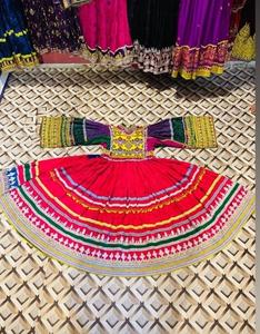 ชุดเดรสดั้งเดิมของคูจิ2020ชุดชาวอัฟกานิสถานและปากีสถานวินเทจชุดเดรสผ้าไหมหลากสีสำหรับงานปาร์ตี้ - Product Image 3