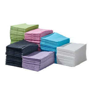 Sous-couches jetables imperméables en papier pour le soin esthétique, bavoirs et serviettes dentaires colorés pour patients orthodontiques, aspect serviette pour confort et style - Product Image 3