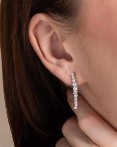 Pendientes de aro de corte redondo, Push Back Stud Pendientes, Pendientes de aro, Moissanite Diamond Stud Pendientes, Regalo de boda, Regalo - Product Image 2