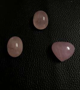 อัญมณีมอร์แกไนต์ธรรมชาติ100% ผสมรูปทรงสีชมพูใสอัญมณีหลวมเหมาะสำหรับการทำเครื่องประดับ - Product Image 1