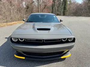 Dodge Challenger 2023 impecablemente limpio - Product Image 4