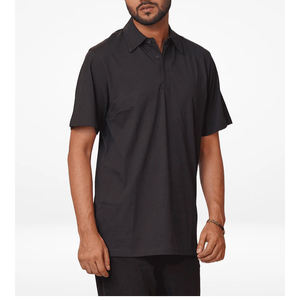 Polo pour hommes en tissu doux et confortable Design élégant Idéal pour les tenues de bureau décontractées ou les besoins essentiels de la mode au quotidien - Product Image 2