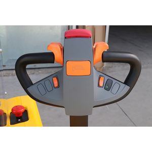 Llantas Eléctricas CL_JB Apiladoras y Recuperadoras 1.500 kg a 3.300 kg Capacidad 3.300mm Alcance - Product Image 2