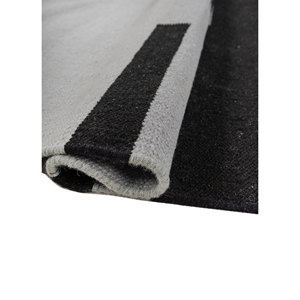 พรมขนสัตว์ทอแบบเรียบ Indusbar Dwrm-180 ลายเรขาคณิตและนามธรรม รูปทรงสี่เหลี่ยมผืนผ้าและลายทาง สำหรับปูพื้นบ้าน สีดำและสีเทา - Product Image 2