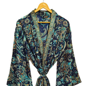 Vêtements de plage chemise kimono en soie pour femme multicolore doux vêtements de maison chemisier en soie multicolore tunique kimono courte enveloppante - Product Image 1