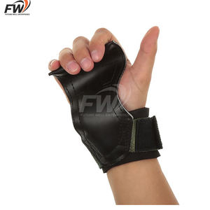 Poignées de gymnastique en cuir personnalisées unisexes, protège-paumes en cuir de vachette pour le fitness et la musculation, logo personnalisable - Product Image 3