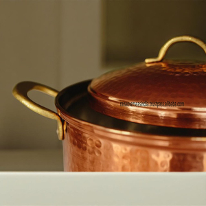 Casserole en cuivre de luxe avec couvercle Batterie de cuisine artisanale pour les ragoûts de currys indiens à cuisson lente et les repas savoureux au meilleur prix - Product Image 5