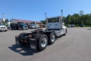 Camion semi-remorque Western Star 49X d'occasion, robuste, avec cabine de jour, modèle 2024-2025, en parfait état de marche, pour l'expédition mondiale - Product Image 2