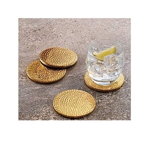 Posavasos de madera hecho a mano de madera antigua pura con diseño extra único y con forma y tamaño personalizados con soporte de metal negro - Product Image 3