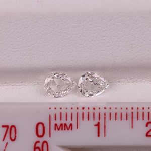 Meilleures ventes : Paire de diamants de laboratoire taille poire avec diamants fantaisie certifiés IGI pour la fabrication de boucles d'oreilles, pierres à bas prix - Product Image 2