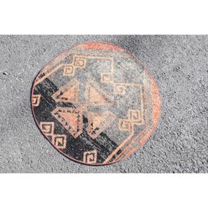 พรมขนาด 2.6x2.6 ฟุต, พรมวินเทจตุรกี, พรมลายปะติดสีดำส้ม - Product Image 4