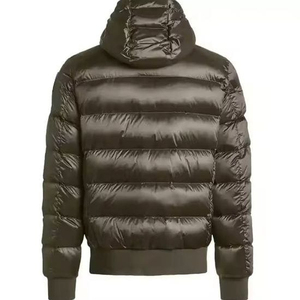 Chaqueta Acolchada de Diseño con Dos Bolsillos, Precio de Fábrica al por Mayor OEM, Ropa de Calle de Invierno, Diseño Liso, Chaquetas Acolchadas para Hombre de Talla Grande - Product Image 2