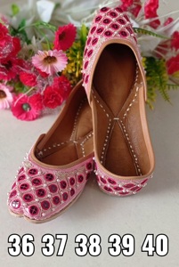 Ropa de fiesta de cuero, Jutti, nupcial, estilo étnico, Punjabi, Jutti, Color rojo, juti - Product Image 4