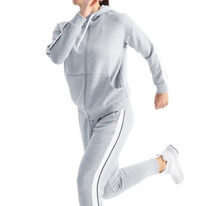 Conjunto personalizado de dos piezas para mujer, conjunto básico con Sudadera con capucha y pantalones, chaqueta con cremallera, conjunto de chándal para correr - Product Image 1