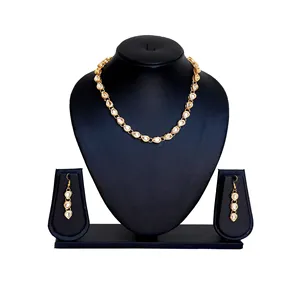 Ensemble de collier choker vintage plaqué or Kundan, bijoux fins pour femmes, avec pierres en zircon, acier inoxydable, pour les occasions de mariage - Product Image 1