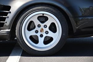 รถ Porsche 911 Turbo Coupe ปี 1982 มือสอง สภาพดี ราคาสุดคุ้ม - Product Image 6