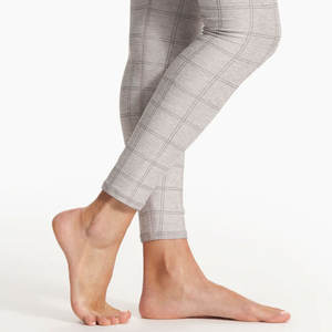 Leggings de yoga pour femmes durables et ajustables en matériau de haute qualité avec un design moderne Leggings de yoga pour femmes avec taille personnalisée - Product Image 6