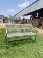 Banc de jardin économique en bois massif Mobilier de jardin extérieur de style moderne pour parc et patio Chaise de décoration durable pour le centre commercial