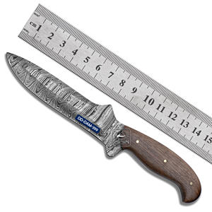 Cuchillo de Caza Personalizable Hecho a Mano Damascus Deal DD-DAM-397, Hoja de Acero de Damasco, Mango de Madera de Nogal Exótico, Cuero Repujado - Product Image 3