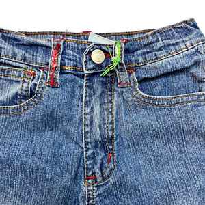 Pantalones vaqueros de mezclilla para bebés y niños pequeños bordados modernos MS Handicraft, tamaño personalizado, corte ajustado - Product Image 3