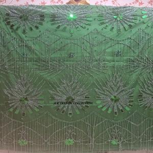 Tissu de dentelle de strass perlé lourd de luxe - Product Image 3