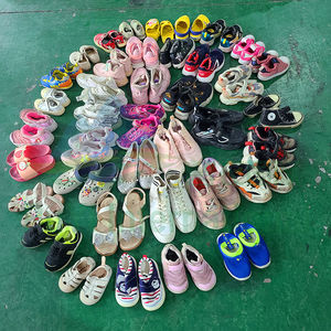 Zapatillas deportivas infantiles al por mayor, pacas de tallas mixtas, calzado deportivo informal para niños y niñas, stock global de segunda mano a granel. - Product Image 4