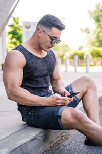 Prix de gros, qualité supérieure, logo personnalisé, débardeurs pour hommes, 100% coton, col en V, couleur unie, grande taille, respirant, séchage rapide, gym - Product Image 4