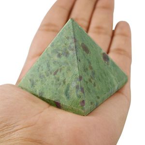 Pirámide de Fuchsite Rubí Feng Shui para Trabajo de Reiki, Corrección Vastu y Grid Work - Product Image 2