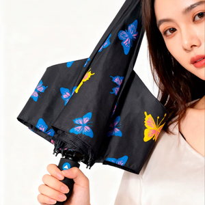 Mini ombrello tascabile semi-automatico con design a tre pieghe che cambia colore alla pioggia, divertente e comodo da usare - Product Image 1