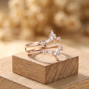 Bague Chevron avec Diamant de Laboratoire Radiant Marquise Taille Ronde 0,40 Carat E-F VS, Or Massif 14K, Cadeau Quotidien - Product Image 2