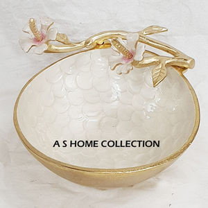 Poignée en forme de feuille plaquée or bol des deux côtés texture martelée en métal aluminium pour bol décoratif à la maison - Product Image 2