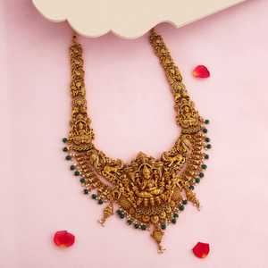 Collar chapado en oro antiguo de estilo religioso con cuentas en forma de número y patrón con diamantes y perlas para regalo de boda o compromiso - Product Image 2