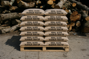 Granulés de bois, granulés de combustible, briquettes beiges, en vrac, en sacs, avec 0,7 % de cendres et 10 % d'humidité, pour le chauffage des poêles et l'utilisation industrielle - Product Image 6