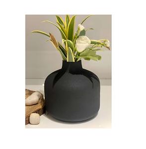 Ensemble de 2 pots de fleurs en métal de différentes tailles et formes pour la décoration de la maison et de l'hôtel. - Product Image 2