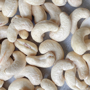 Venta Caliente de Nueces de Anacardo Crudas Congeladas de Vietnam WW240, Fábrica de Santiago, Empaque de Marca Privada Disponible - Product Image 1