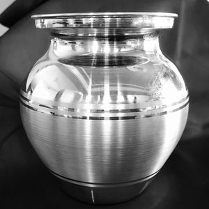 Lota en métal de qualité supérieure, argent, kalash, forme ronde, mini taille, tendance, lota en métal hautement poli, mini pot à eau - Product Image 5