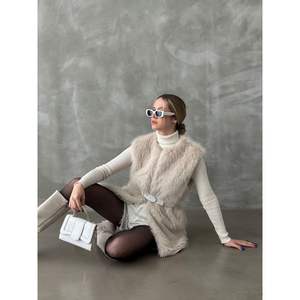 Chaleco de Piel Sintética para Mujer Topshow, Venta al Por Mayor - Product Image 3